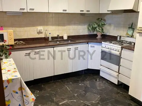 Depto Tipo Casa en Venta en Mataderos, USD 180.000