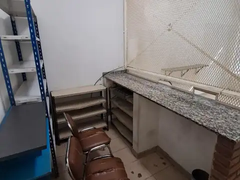 Local en Alquiler en Monserrat, $ 600.000