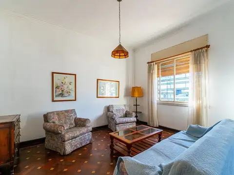 CASA EN VENTA TRES DORMITORIO L AGOTE APTA CREDITO