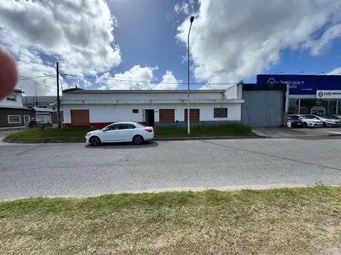 oportunidad en Tandil Galpon con local comercial