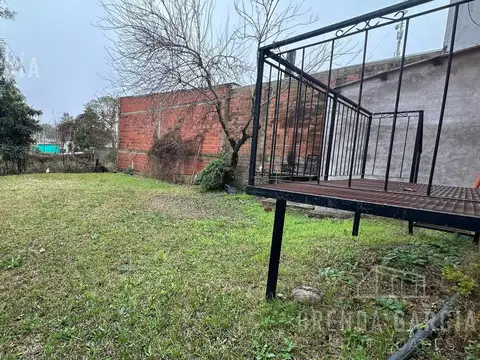 MITRE 1197 ESQUINA GOMEZ MIRANDA