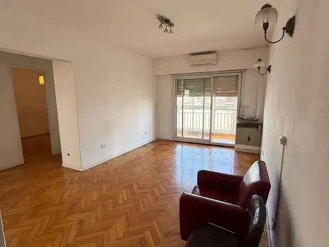 3 Amb Al Frente con Balcón - Super Luminoso