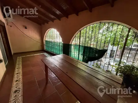 Casa 5 amb c/ balc. al frente y patio con parrilla