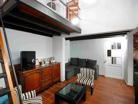 Depto Tipo Casa en Venta en Tolosa, USD 78.000
