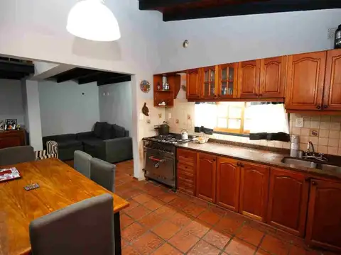 Depto Tipo Casa en Venta de 5 ambientes