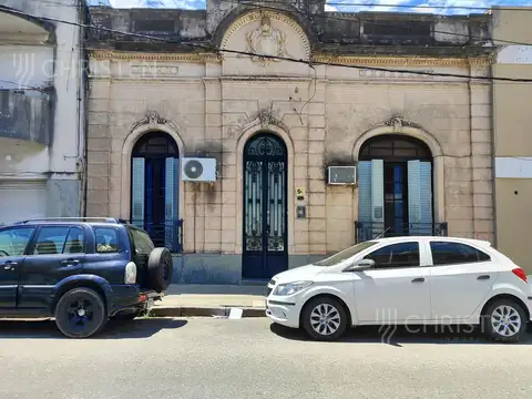 Casa en venta en barrio sur.