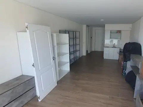 Alquiler oficina en exclusivo edificio BE Libertador