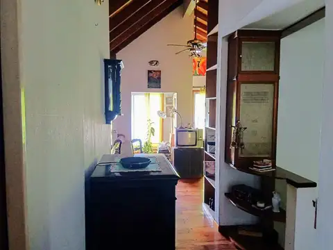 Casa 6 ambientes con 4 baños