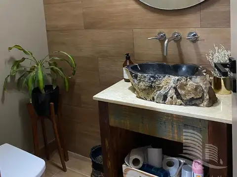 Casa en  Venta de 4 ambientes en Laguna Grande, Villanueva