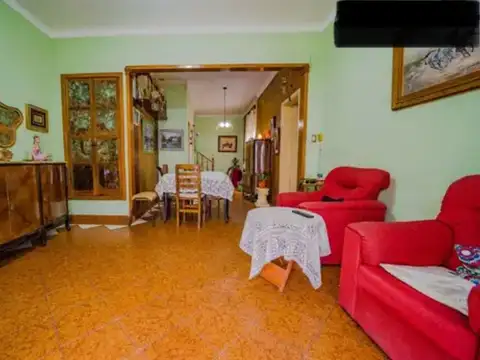 Depto Tipo Casa en Venta de 6 ambientes