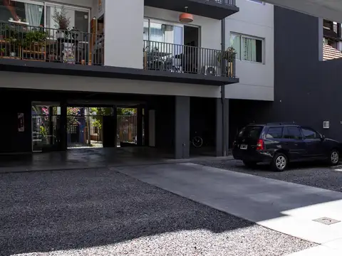 Tigre, en venta con renta, ideal inversion, 2 ambientes c/cochera adiconal, balcon y parrilla