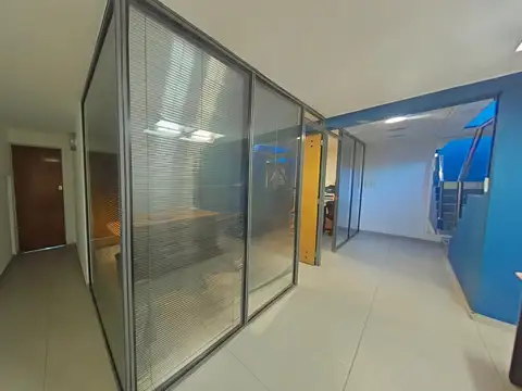 Oficina 2 ambientes con 1 baño