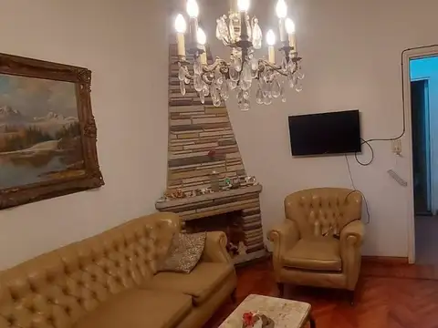 Depto Tipo Casa en Venta con 1 cocheras