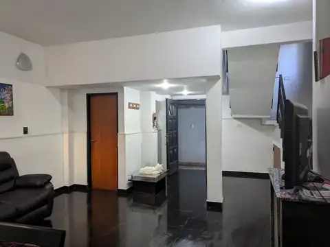 Depto Tipo Casa en Venta en Ciudadela, USD 78.000