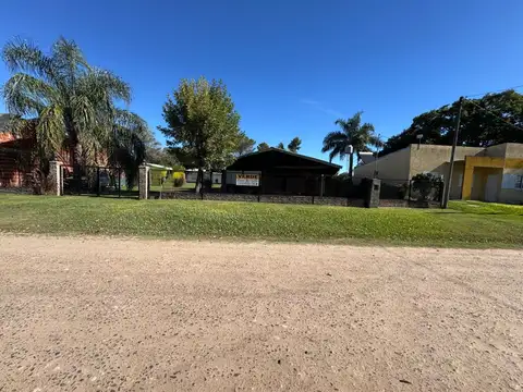Vendo Casa y Cabaña en Colonia Elia, Entre Ríos.
