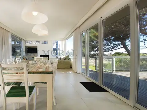 Casa en Alquiler Temporal con 1 cochera