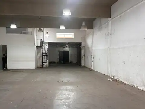 Galpon en Venta en Luis Guillon, USD 290.000