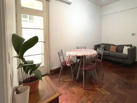 Av Independencia 4200, Piso PB