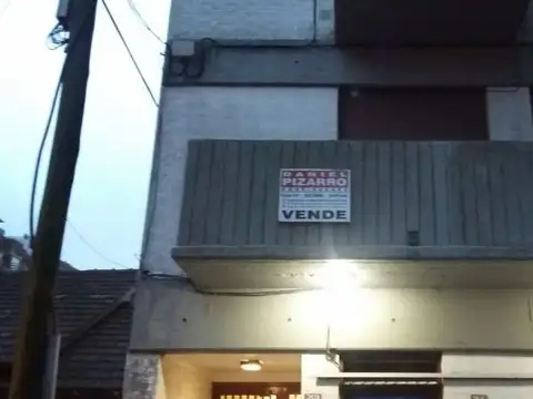 2 AMBIENTES + FRENTE + BALCON  