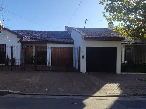 Casa en Venta en Lomas de Zamora, USD 230.000