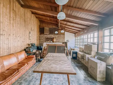 Gobernador Llavallol 800