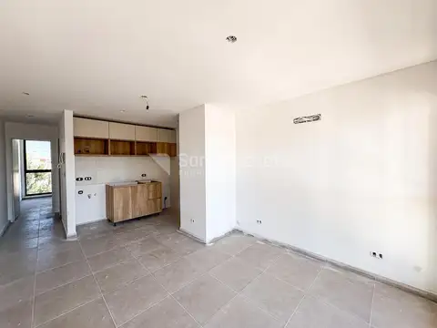 Venta departamento 2 ambientes en Moron Sur (PB-B)