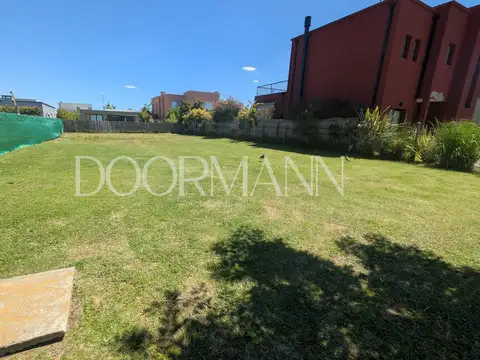 Terreno en Venta 28  mts Fondo