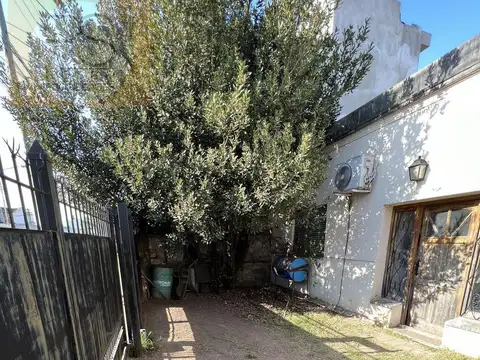 Depto Tipo Casa 2 ambientes con 1 baño