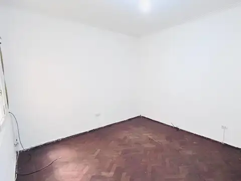 Presidente Roca 1156 , Piso 1