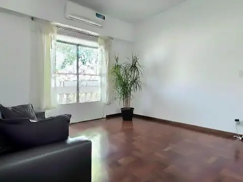 Depto Tipo Casa en Venta en Floresta, USD 157.000