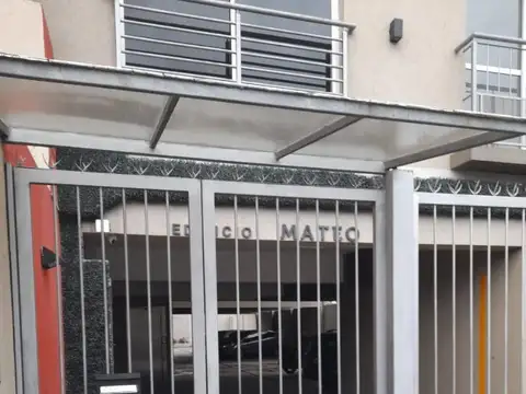 America 2400, Piso 1°