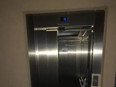 Departamento en Alquiler en Villa Luzuriaga, $ 550.000