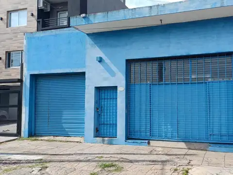 Galpón en San Justo, 300 m2 Aprox. S/Columnas