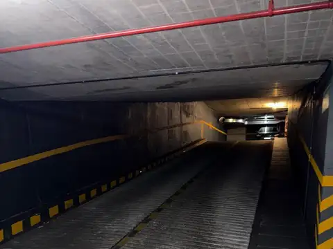 Cochera en Venta Fija