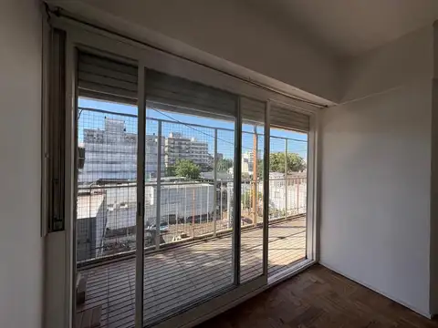 Departamento en Alquiler en Zarate, $ 750.000