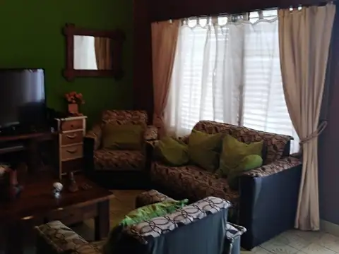 Venta o permuta Depto Tipo Casa De 6 Ambientes En Haedo, Moron x propiedades en la costa atlantica