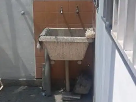 Casa en Alquiler con 1 cochera