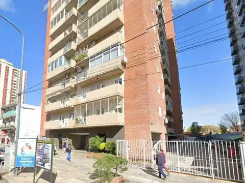 Avenida Maipú e/ Italia y Presidente Hipólito Yrigoyen