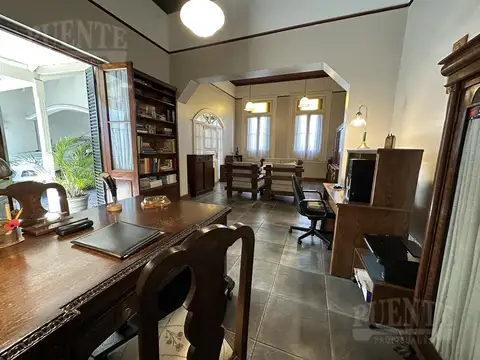 Casa en Venta en Lomas De Zamora, USD 450.000