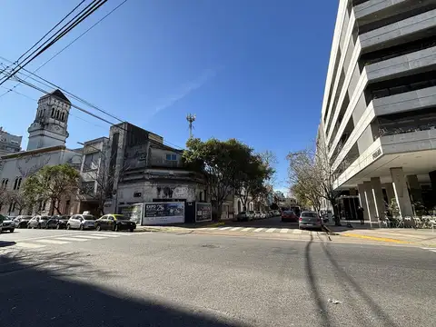 Depto Tipo Casa en Venta de 5 ambientes