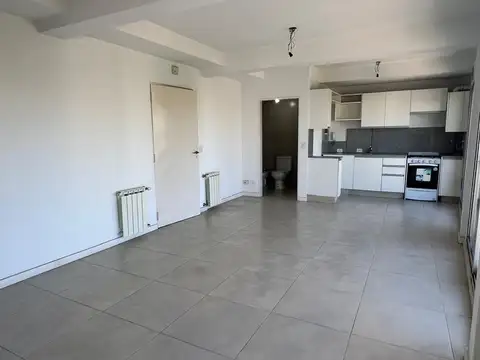 Departamento en Alquiler en Flores, $ 550.000