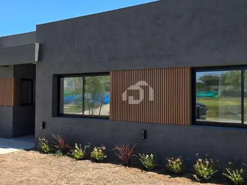 Casa en venta en Santa Sofia 100