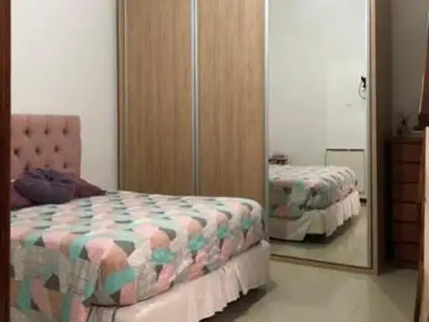 Depto Tipo Casa 3 ambientes con 2 baños