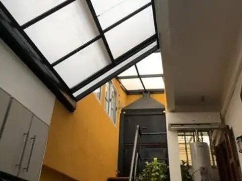 Depto Tipo Casa en Venta 60 años