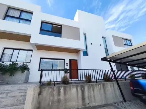 Casa en Venta en La Calera, USD 168.000