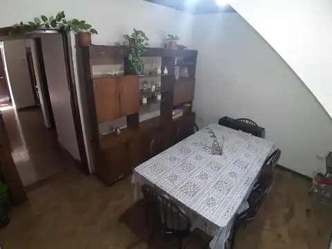 Depto Tipo Casa en Venta de 3 ambientes