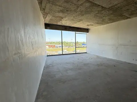 Oficina en Alquiler con 1 cochera