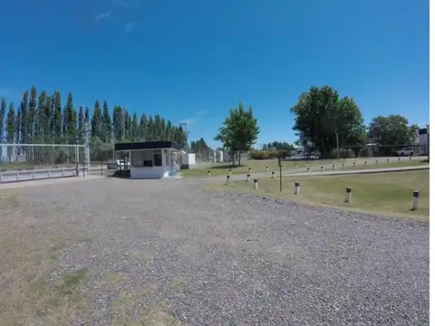 Galpon en Alquiler en Valentina Norte Urbana, USD 1