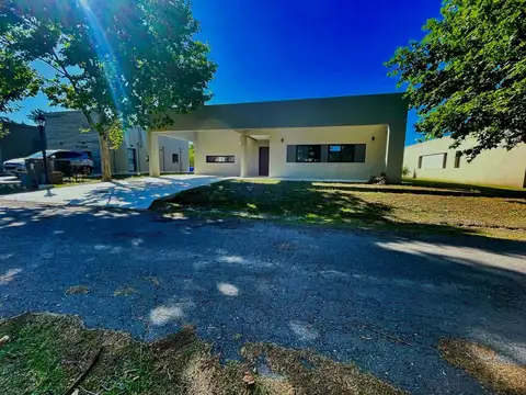 Casa en venta Barrio Cardales Village 3 habitaciones