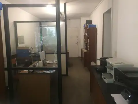 HERMOSO Y MUY AMPLIO 135 M2  DEPTO. 5 AMB  CON PATIO/TERRAZA PROPIA